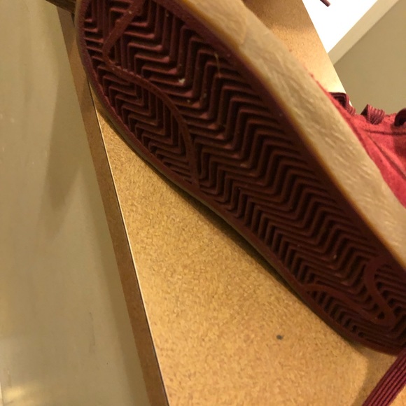 Nike - Picture 4 of 4